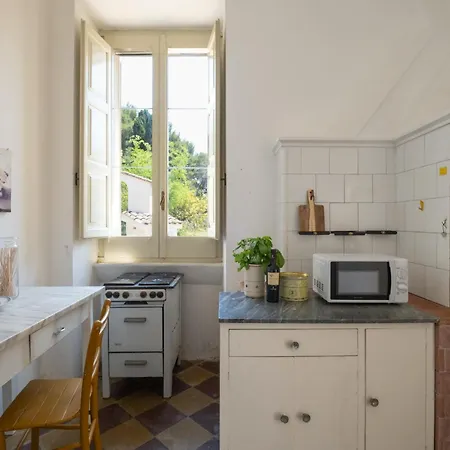 Ferienhaus Dimora Lustrelle Con Parco Privato
