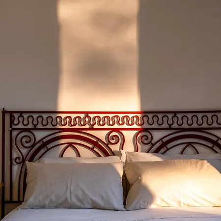 Dimora Lustrelle Con Parco Privato Holiday home *