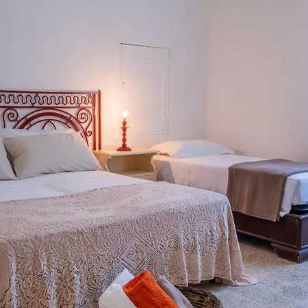 Holiday home Dimora Lustrelle Con Parco Privato Cutrofiano